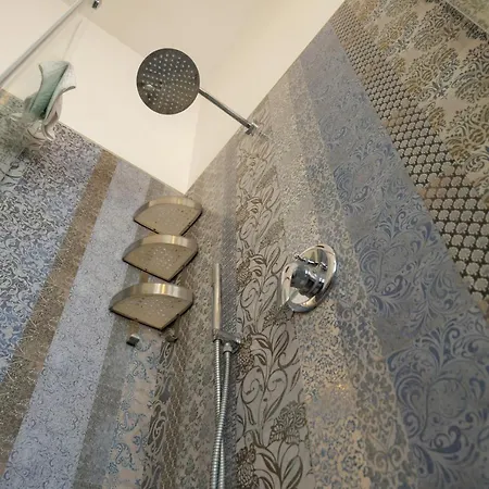 Bed & Breakfast Relais Vittorio Veneto - Luxotel & Apartotel