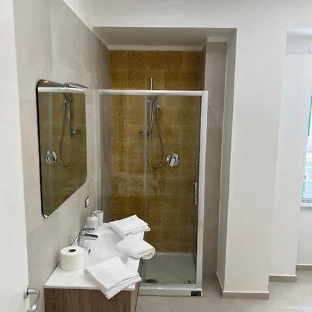 Relais Vittorio Veneto - Luxotel & Apartotel By Leading Nocleg ze śniadaniem Salerno
