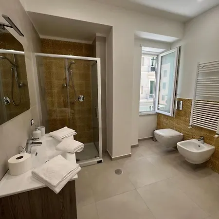 Relais Vittorio Veneto - Luxotel & Apartotel By Leading 4* Salerno