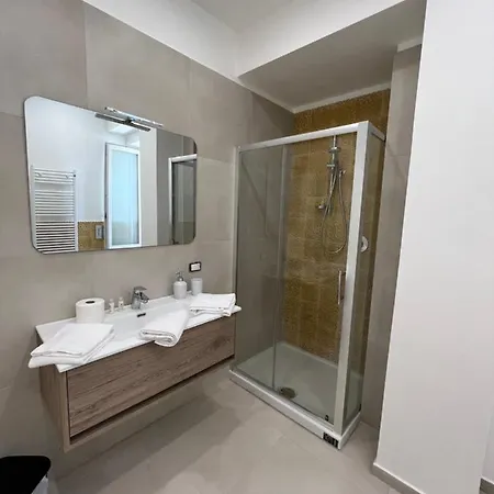 Nocleg ze śniadaniem Relais Vittorio Veneto - Luxotel & Apartotel By Leading 4*