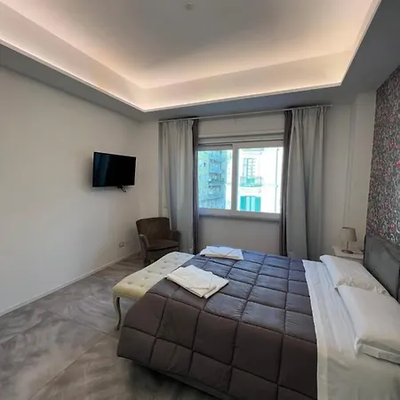 Relais Vittorio Veneto - Luxotel & Apartotel Bed & Breakfast