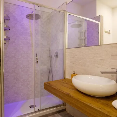 Nocleg ze śniadaniem Relais Vittorio Veneto - Luxotel & Apartotel By Leading