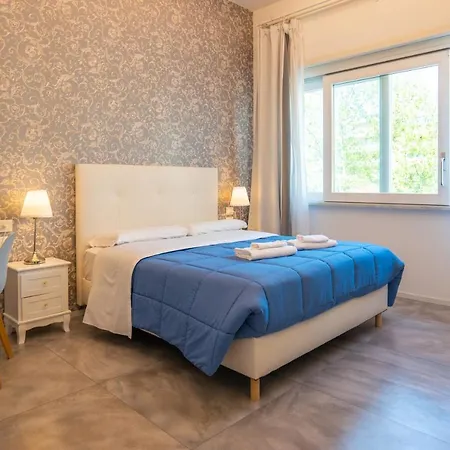 Relais Vittorio Veneto - Luxotel & Apartotel Bed & Breakfast