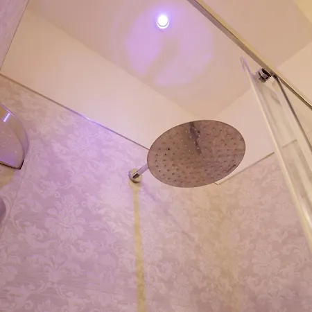Nocleg ze śniadaniem Relais Vittorio Veneto - Luxotel & Apartotel By Leading