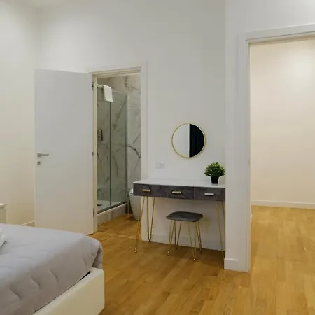 Bed & Breakfast Relais Vittorio Veneto - Luxotel & Apartotel